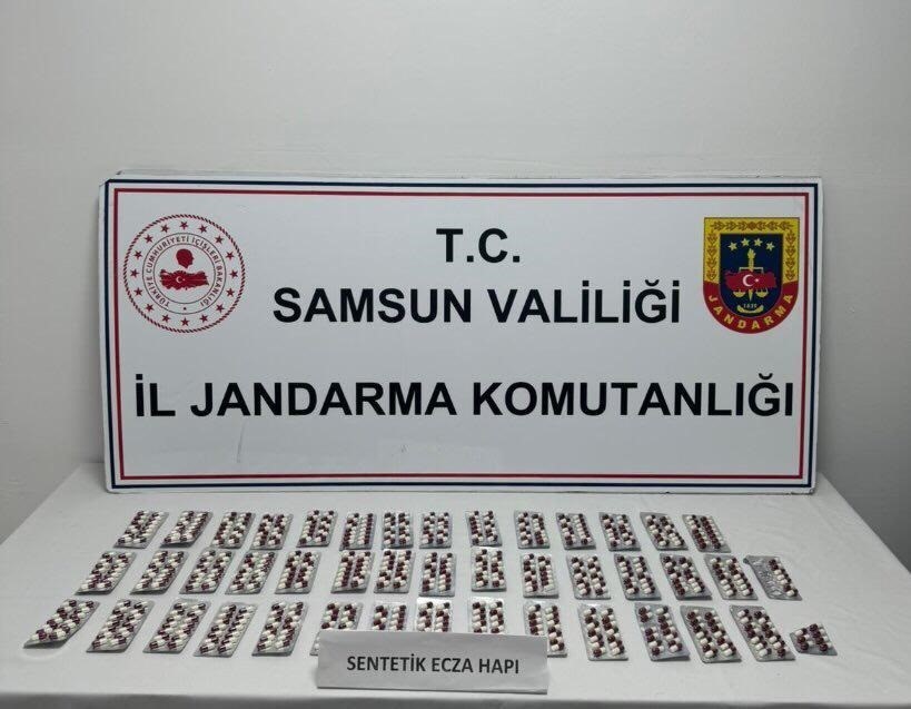 Samsun’da 947 Adet Sentetik Ecza Ele Geçirildi