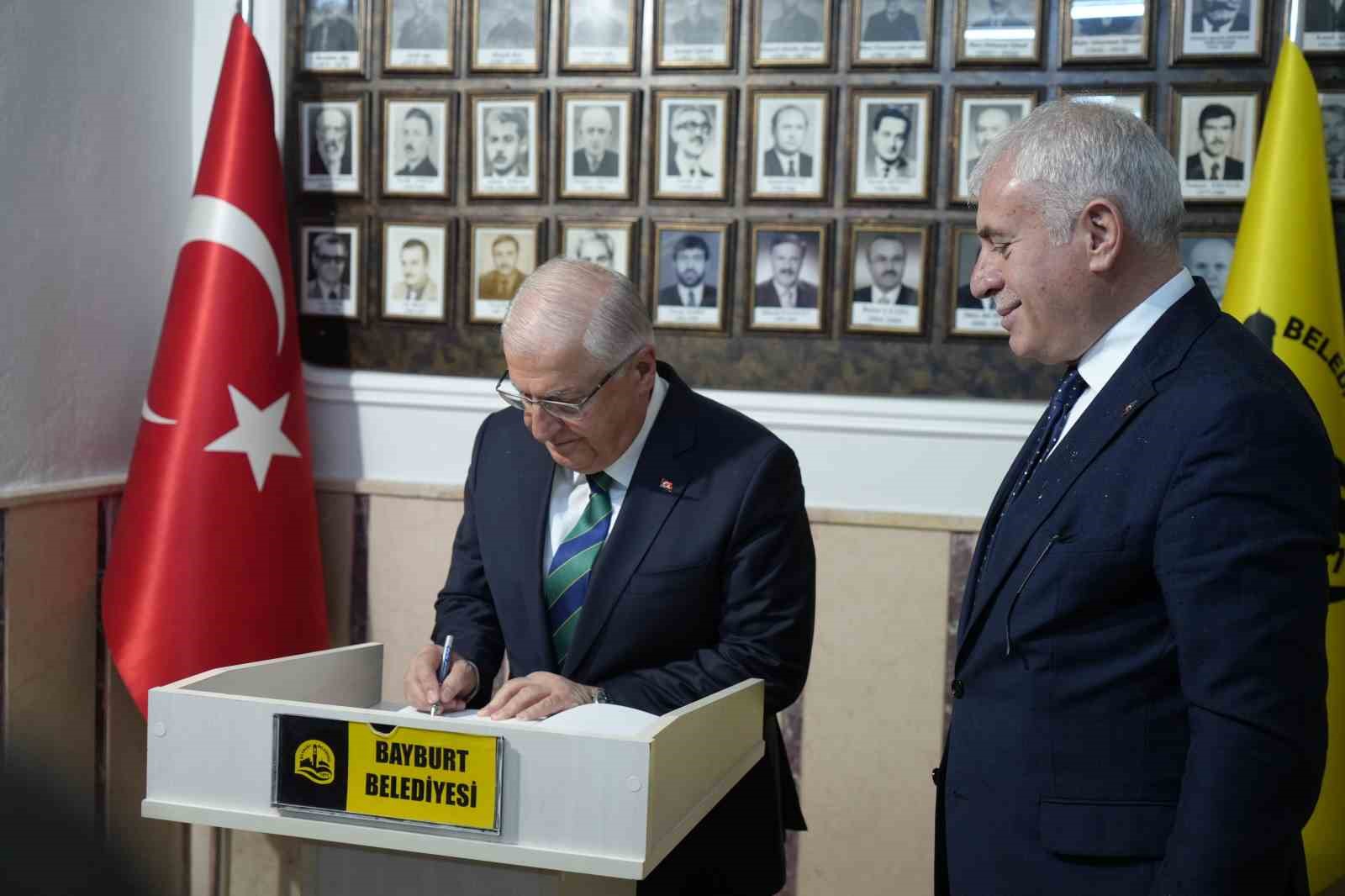 Bakan Güler Türkiye Buluşmaları Kapsamında Memleketi Bayburt’a Geldi