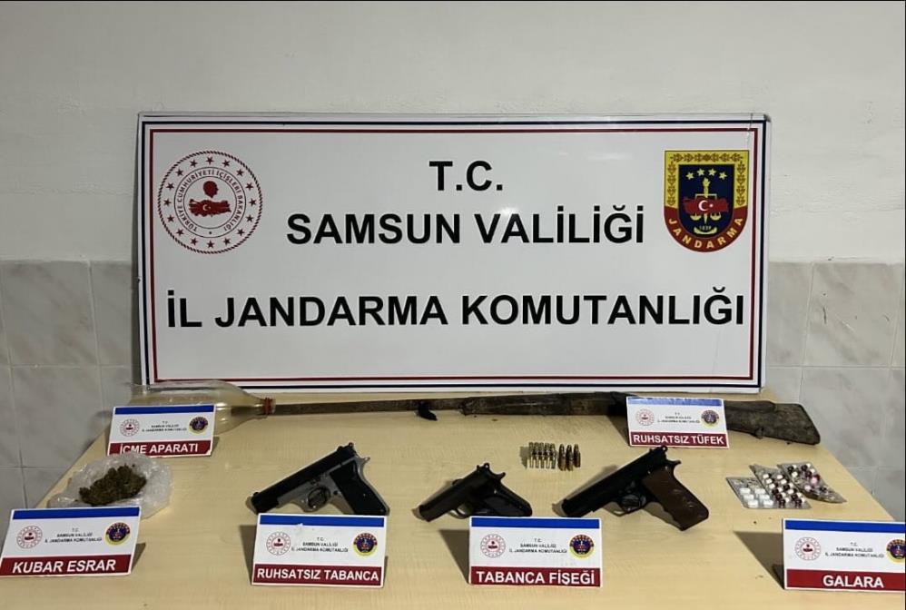 Samsun Jandarmadan Kaçak Silah Operasyonu: 7 Gözaltı