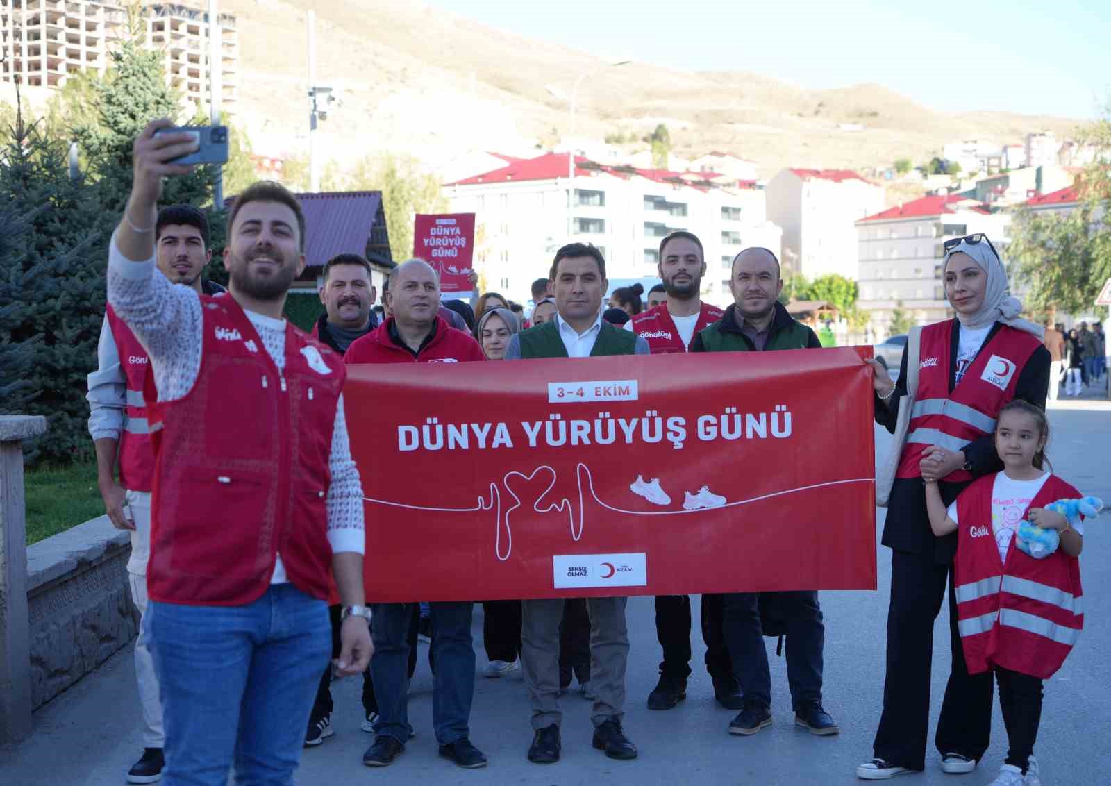 Bayburt’ta 3 - 4 ekim dünya Yürüyüş Günü Dolayısıyla Yürüyüş Yapıldı