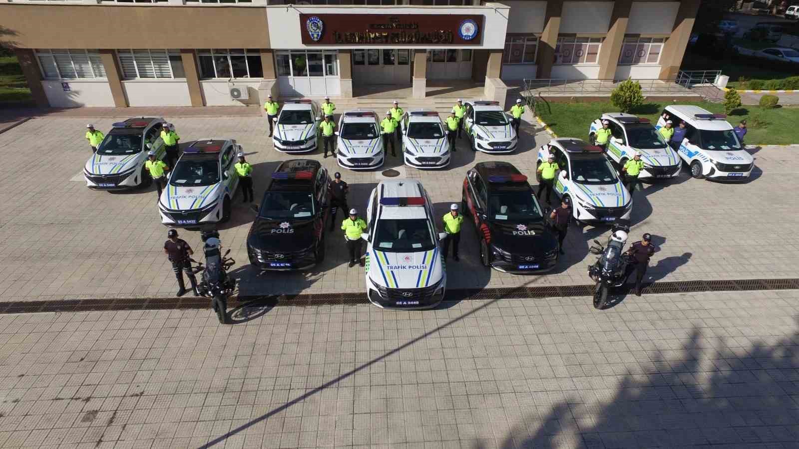 Amasya’da 14 Polis Aracı Hizmete Başladı