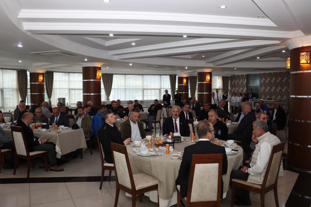 Rize’de Muhtarlar Valiliğin Davetinde Buluştu