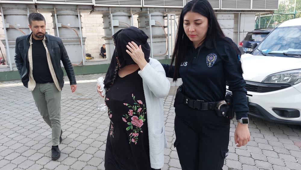 Samsun'da Gasptan Gözaltına Alınan Yaşlı Kadının Suç Kaydı Kabarık Çıktı