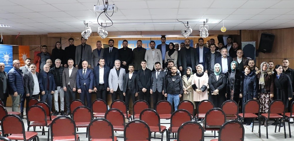 AK PARTİ GENÇLİK KOLLARI DEREPAZARI VE İKİZDERE KONGRELERİ YAPILDI