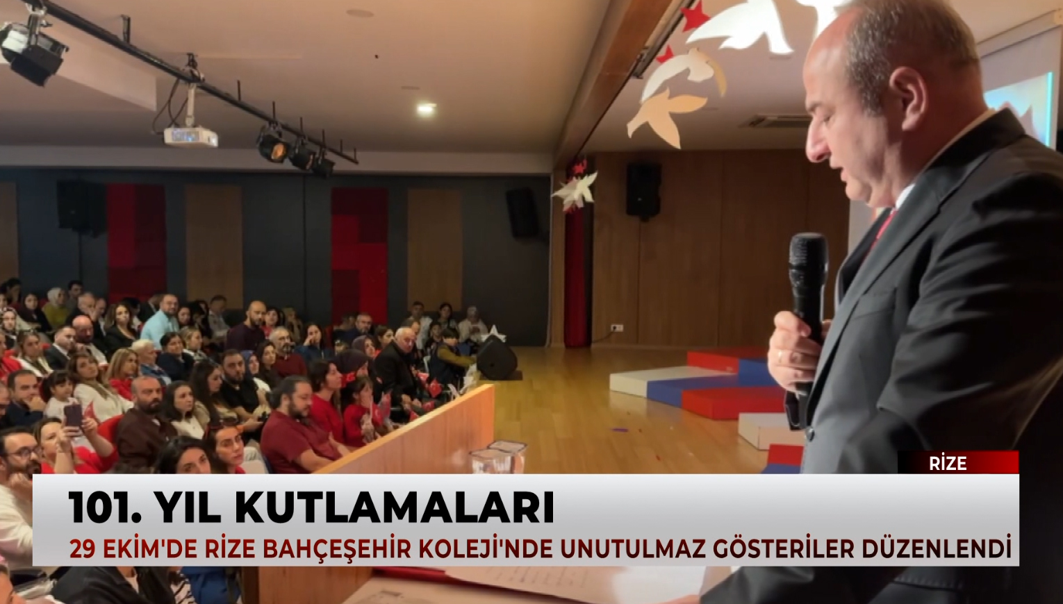 Cumhuriyet'in 101. Yılında Rize Bahçeşehir Koloji'nde Unutulmaz Gösteriler Düzenlendi