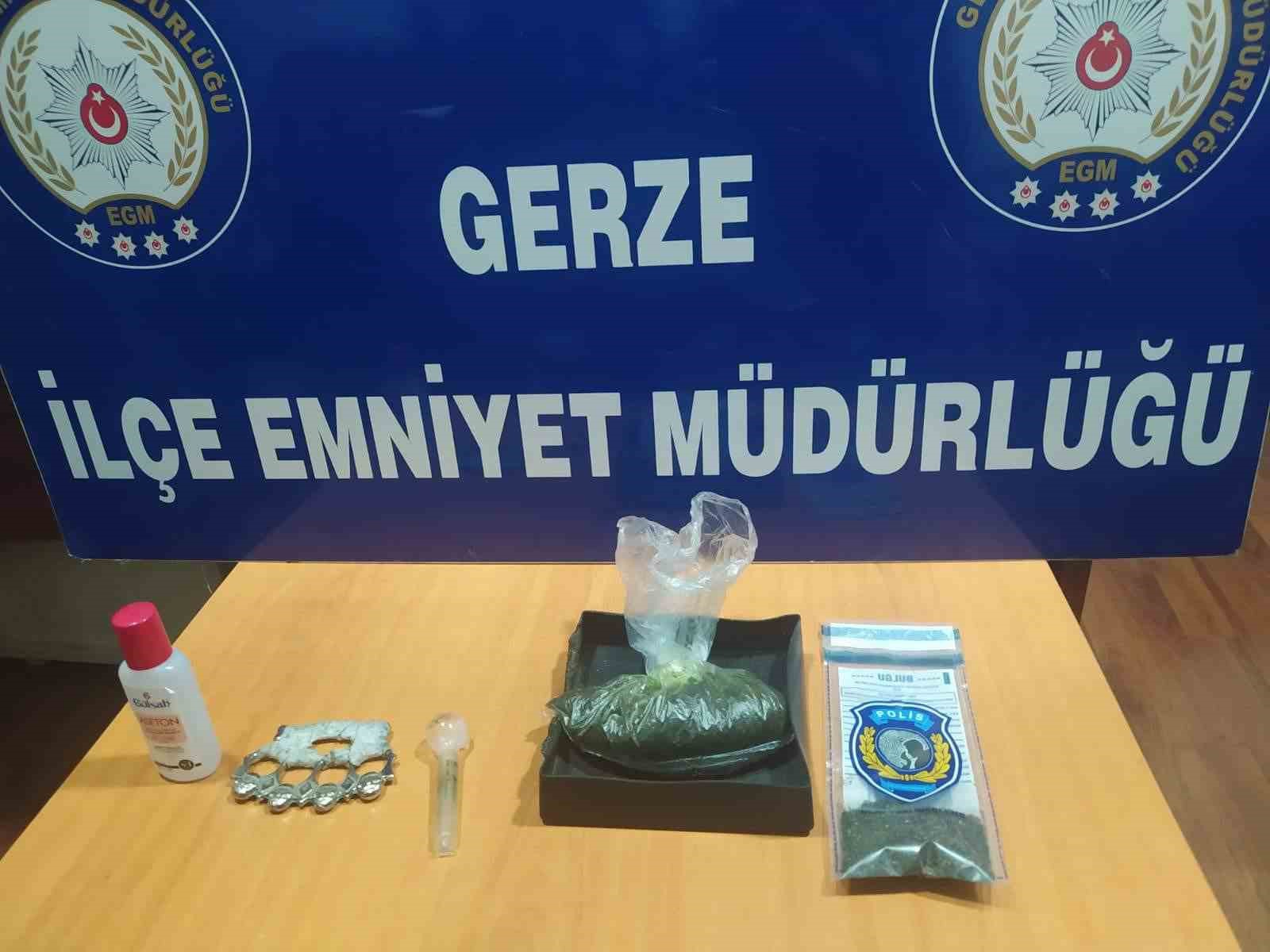 Zehir tacirlerine sinop'ta şok uygulama , 5 kişi gözaltına alındı