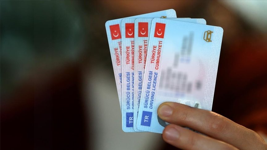 Eski Tip Sürücü Belgelerinin Yenilenme Süresini Uzatıldı