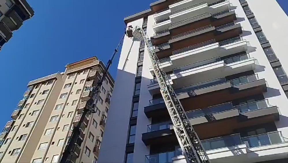 Rizeli vatandaşın vinçle kurtardılar
