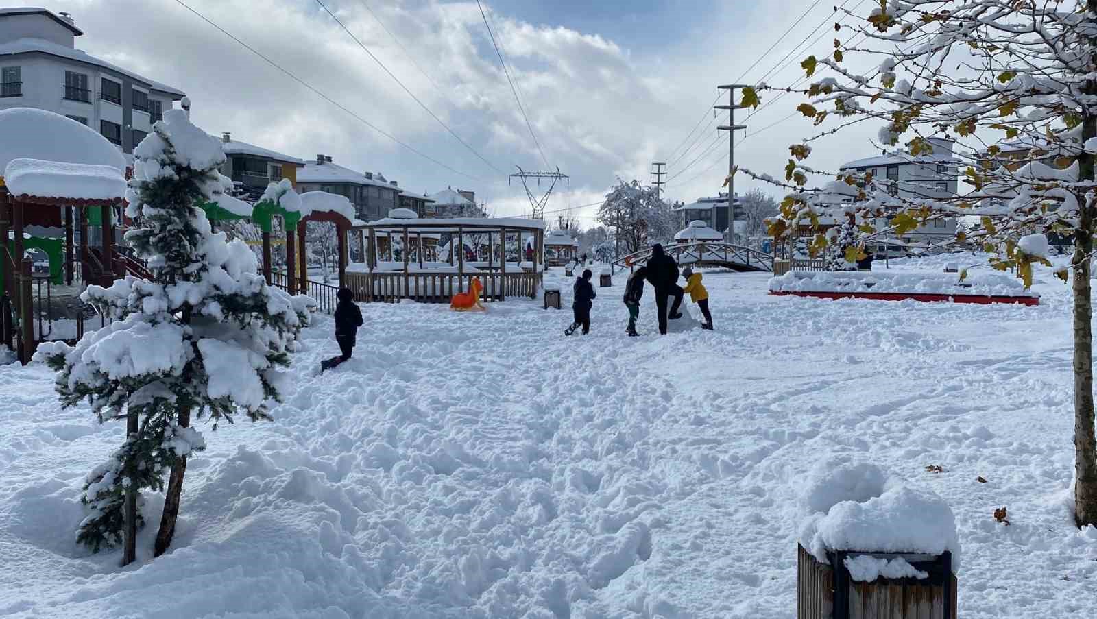 Bolu’da Kar Kalınlığı 30 Santimetreye Ulaştı