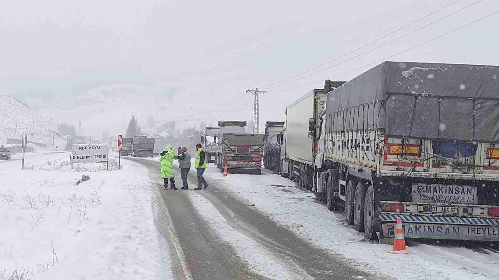 Yapım İşi Bayburt Group Tarafından Sürdürülen Ve 5 Bakan Gören Kop Dağı Tüneli Yılan Hikâyesine Döndü