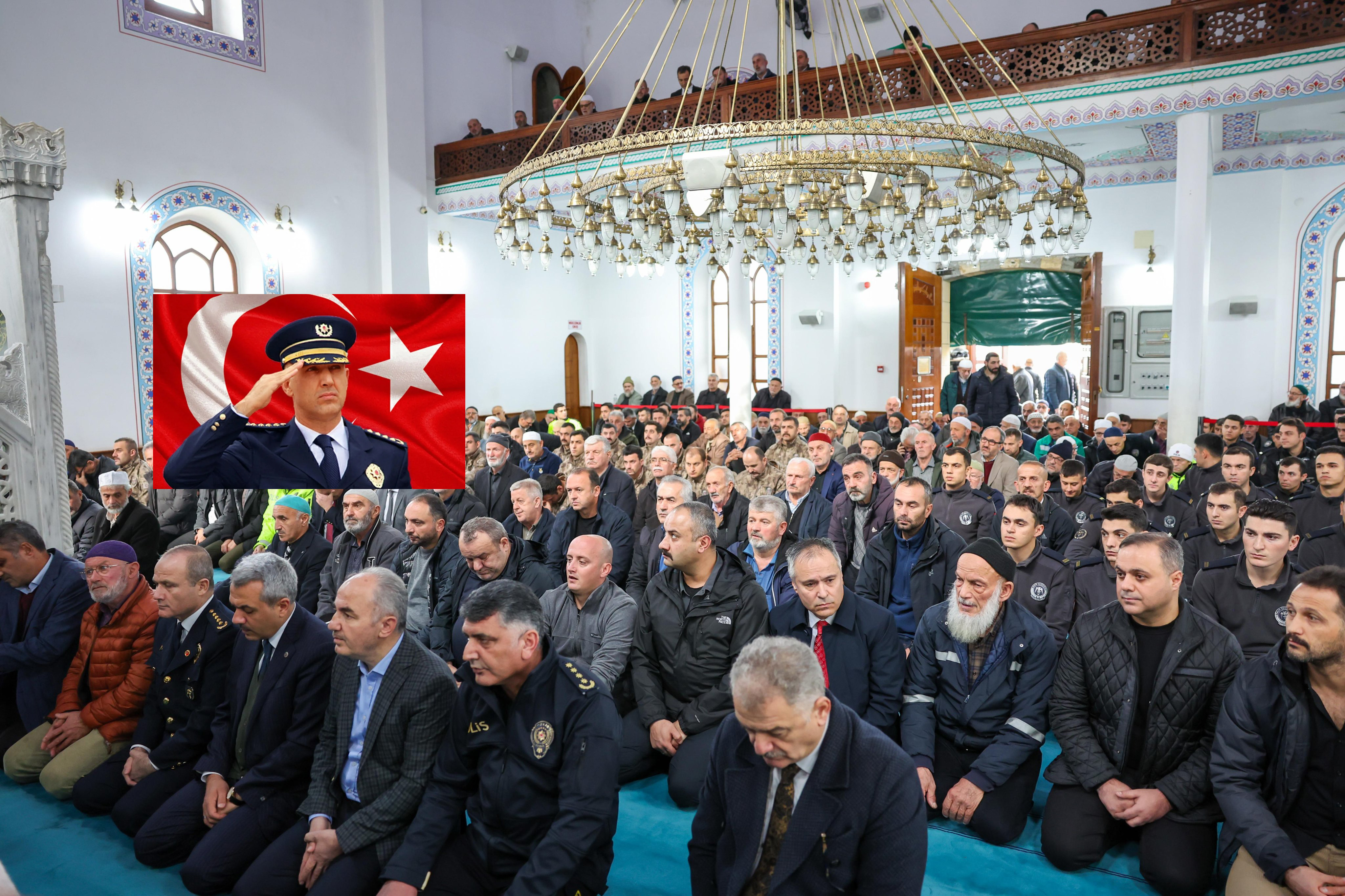 Rize’de Şehit Emniyet Müdürü Altuğ Verdi ve Tüm Şehitler İçin Mevlid-i Şerif okundu