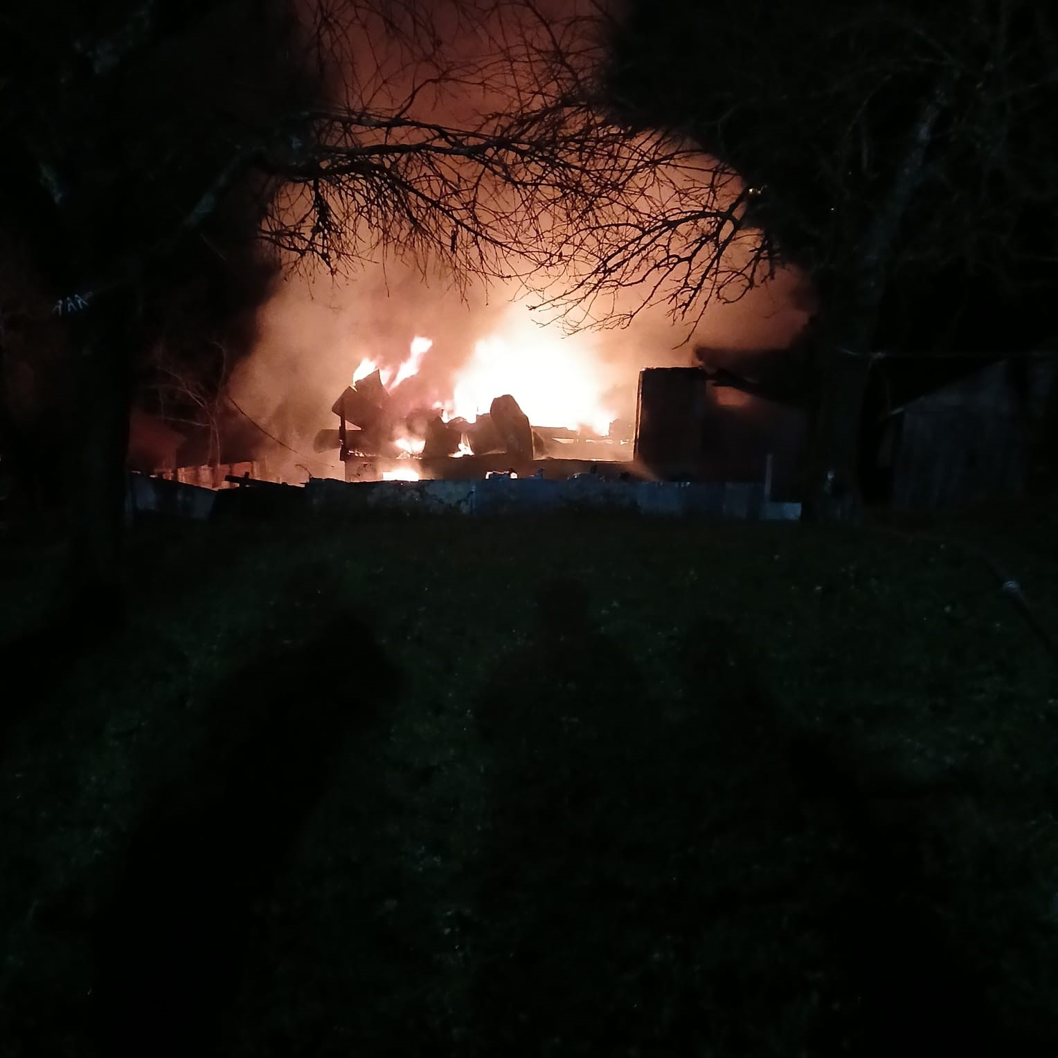 Kastamonu’da 2 Katlı Ahşap Ev Küle Döndü