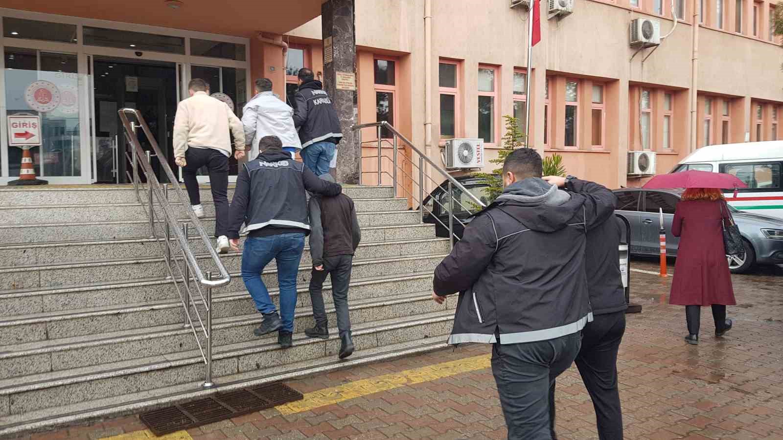 13 Adrese Eş Zamanlı Uyuşturucu Operasyonu