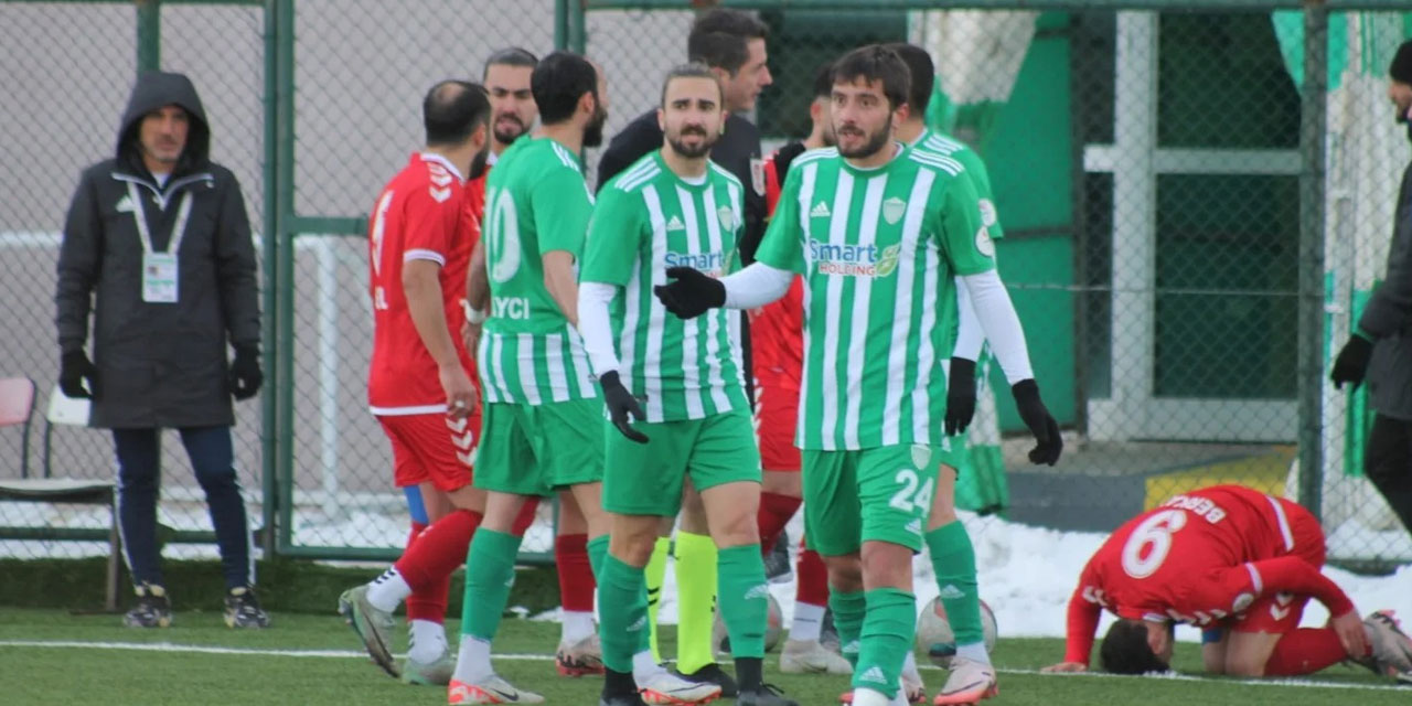 Çayelispor lig'in ilk yarısını 3.sırada bitirdi