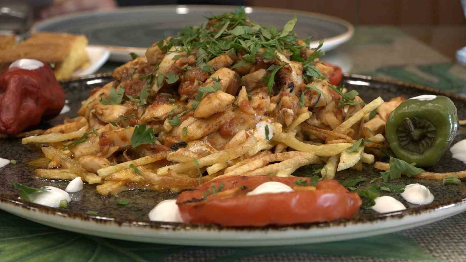 Rizeli Balıkçının Balıklı çökertme kebabı dikkat çekti