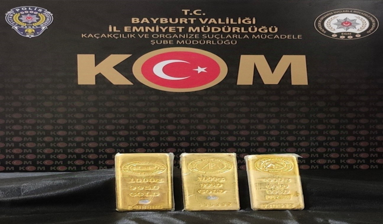 Bayburt’ta 10 Milyon Lira Değerinde 3 Külçe Altın Ele Geçirildi