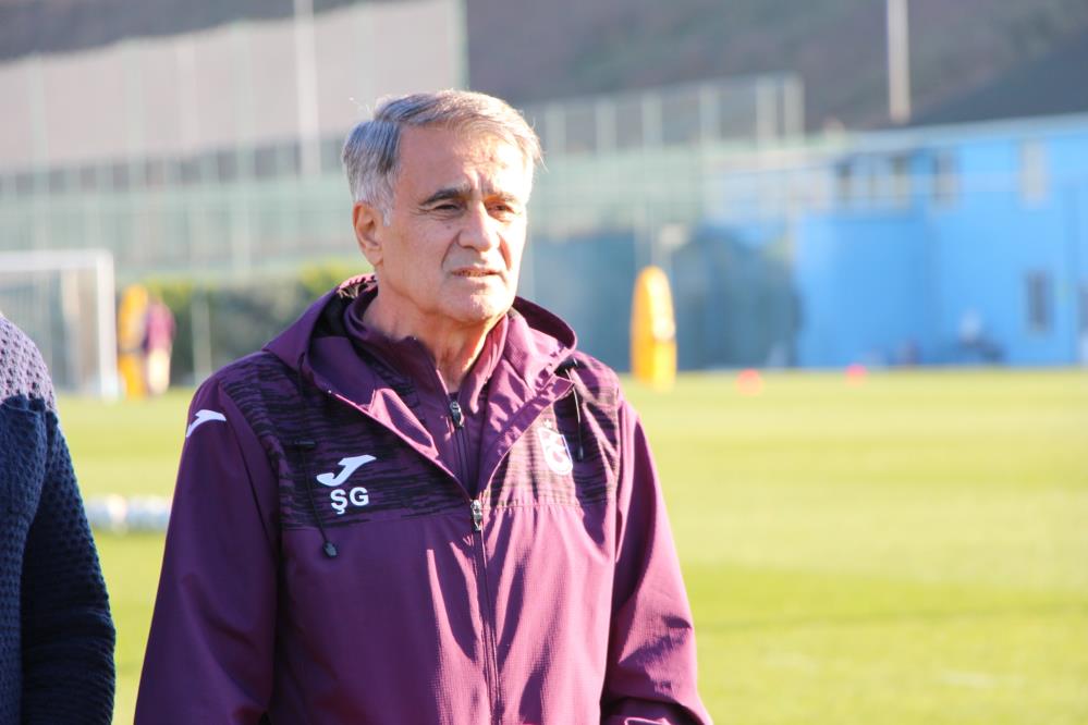 Şenol Güneş: "bulunduğumuz Yer Bize Yakışmıyor"