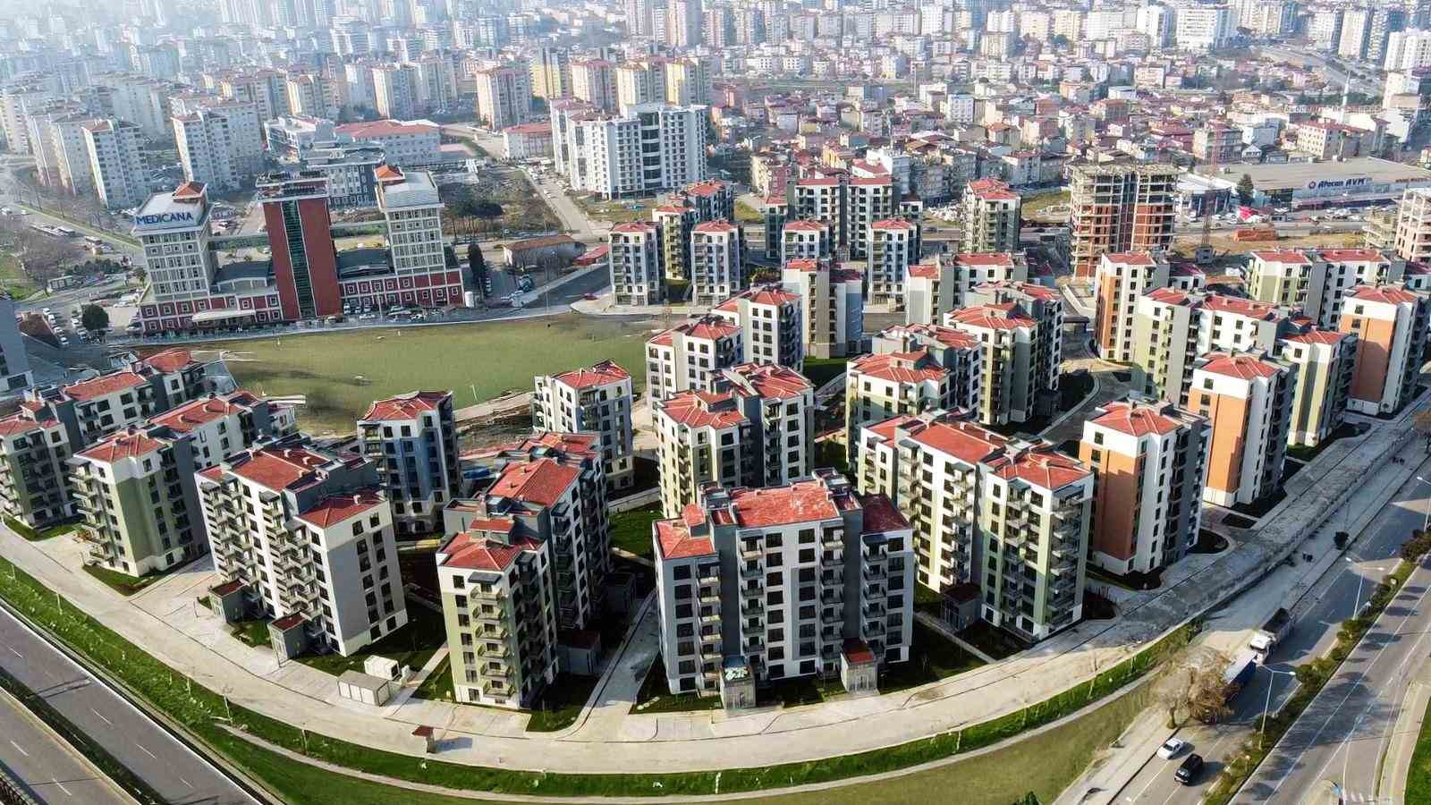 Canik’te Vatandaşlar Yeni Evlerine Kavuştu