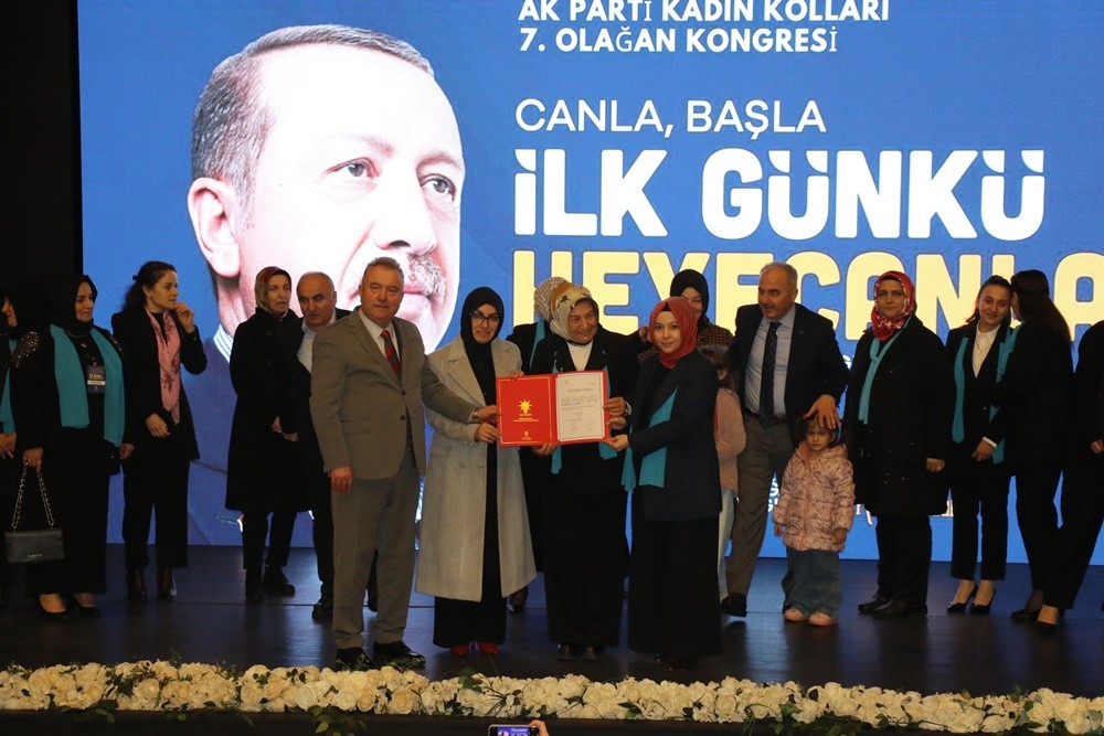 AK PARTİ RİZE İL KADIN KOLU BAŞKANI NURAN ALİM GÜVEN TAZELEDİ