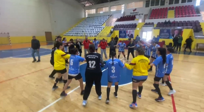 Ardeşen Belediyesi Spor Kulübü, 1. Lig Finaline Yükseldi