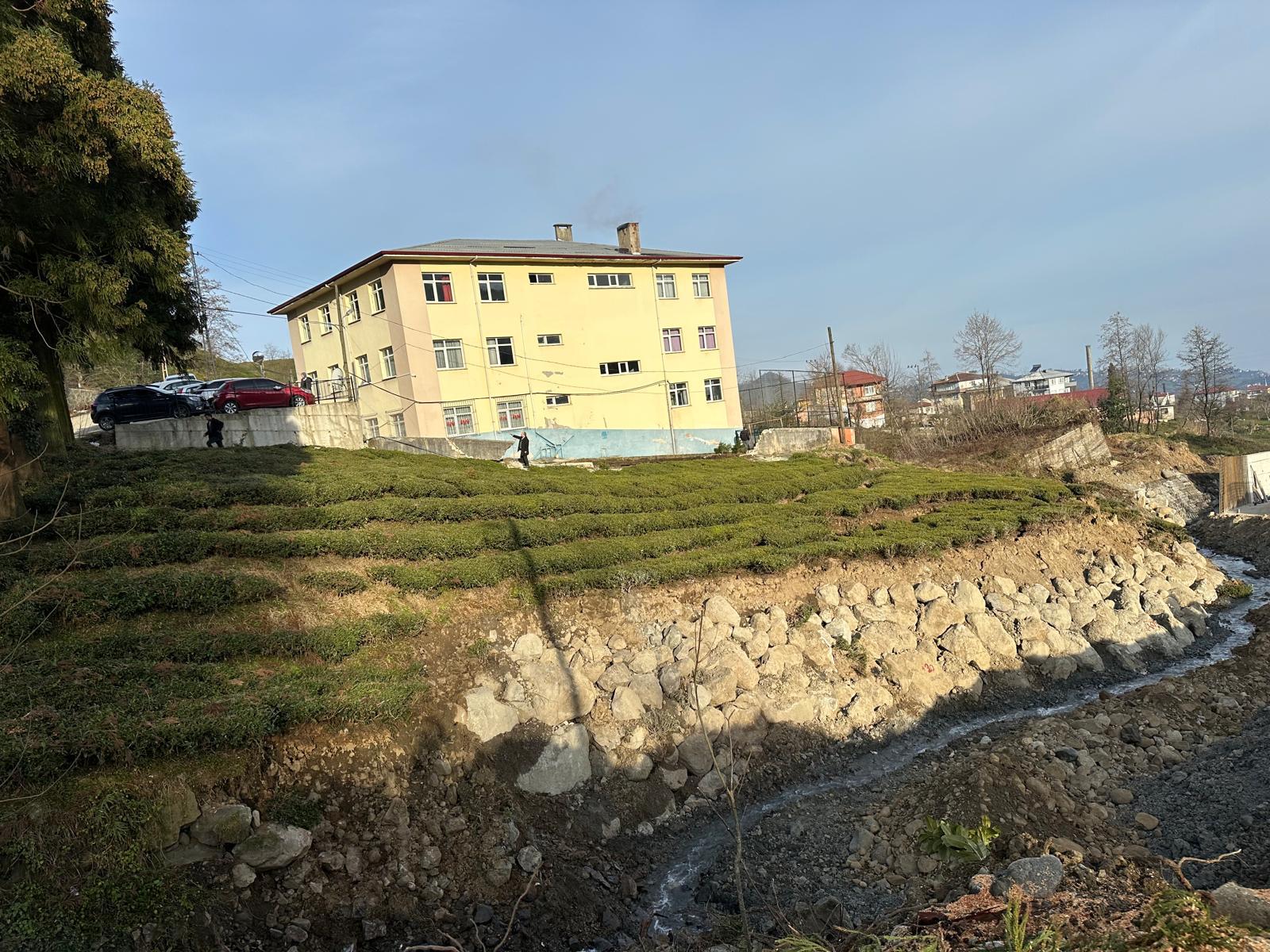 Rize Ortapazar Ortaokulu’nda Eğitime Ara Verildi