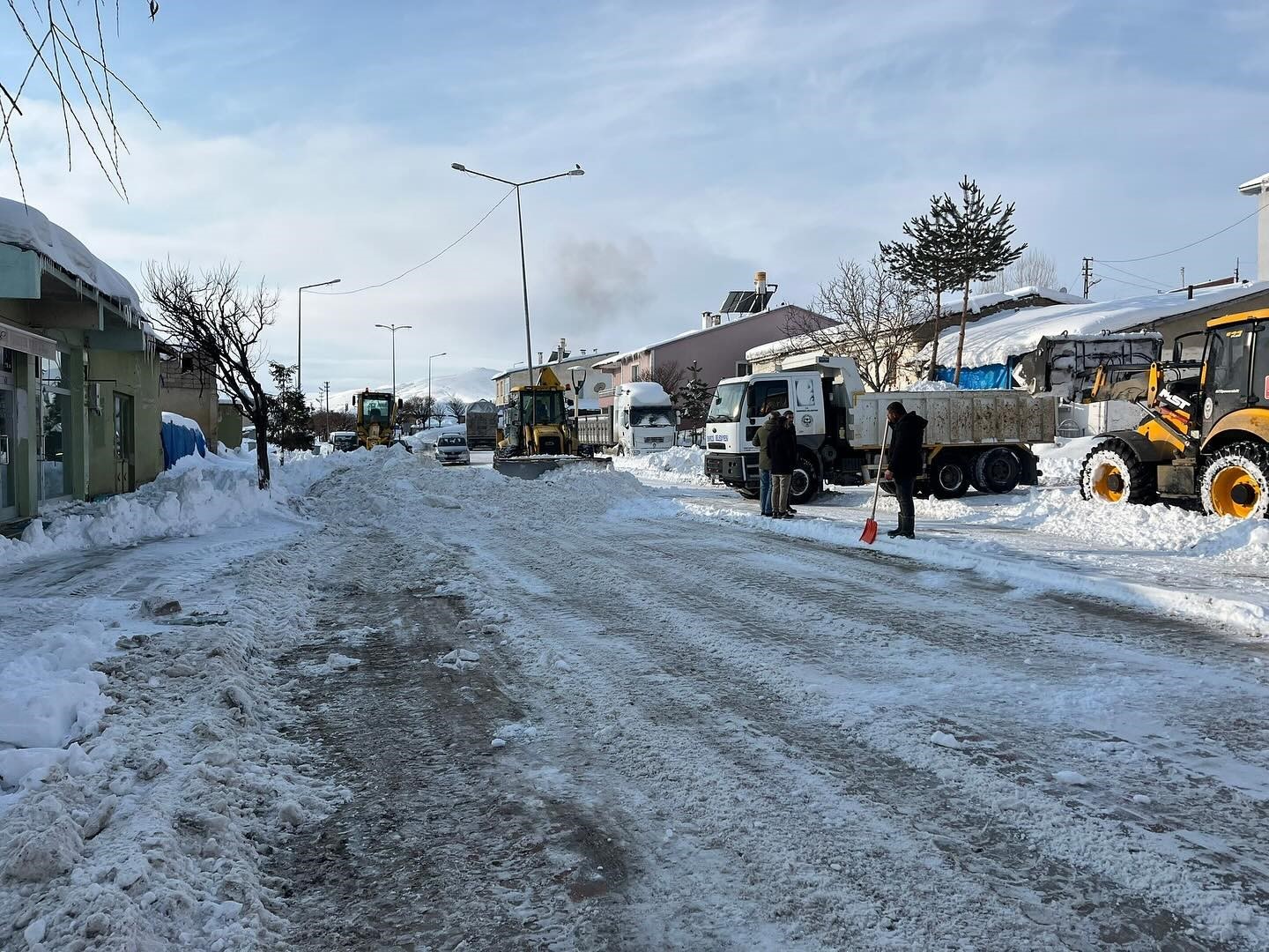 Bayburt’un Demirözü Ve Aydıntepe İlçelerinde Kar Temizliği Yapılıyor