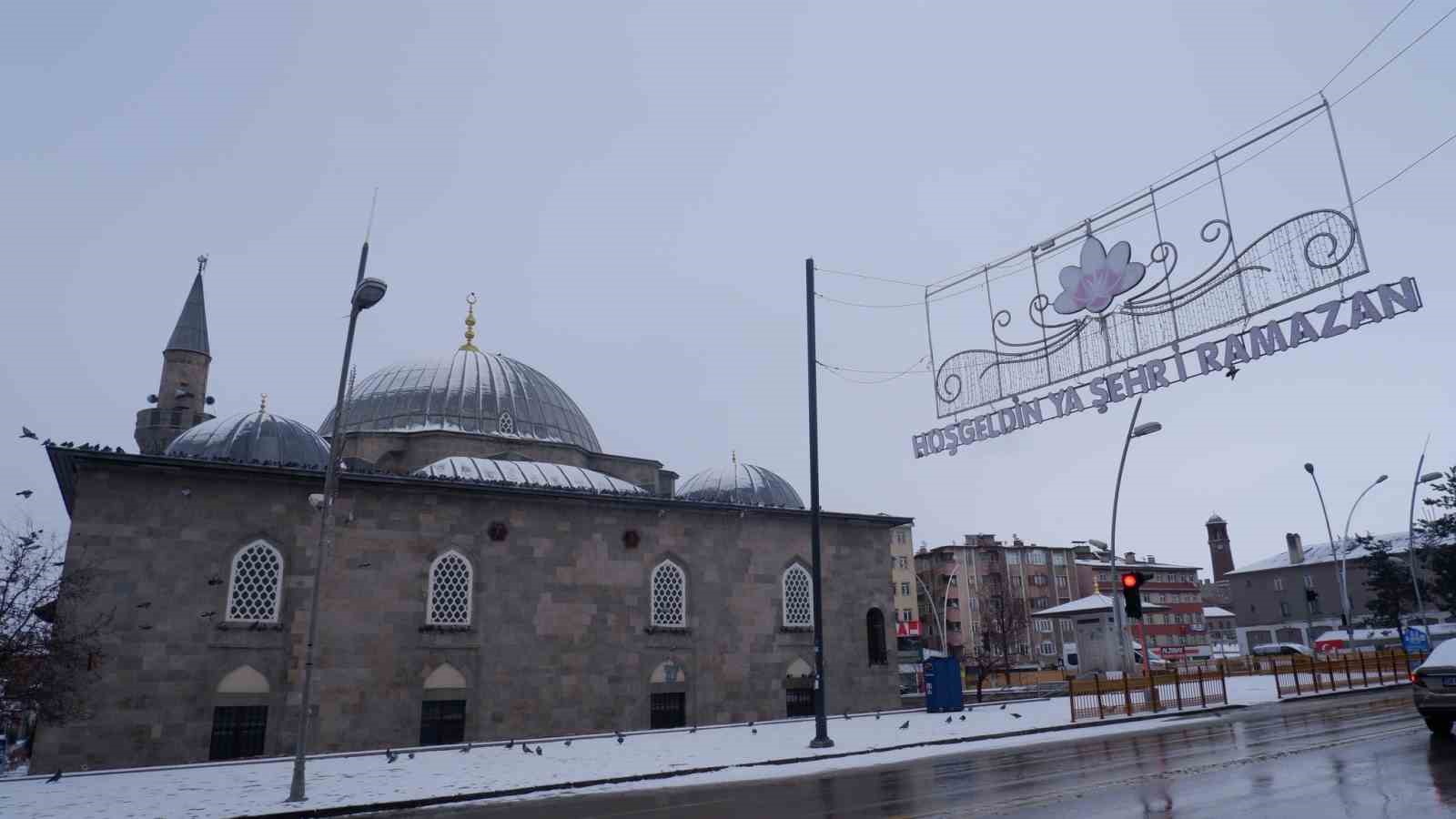 Erzurum’da Kar Yağışı Etkili