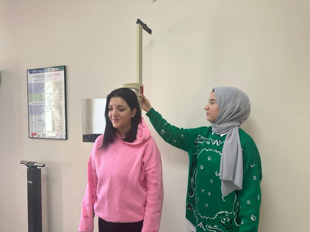 Rize’de Kilo Vermek İsteyenlere Birinci Basamak Sağlık Tesislerinde Ücretsiz Beslenme Danışmanlığı Hizmeti Veriliyor