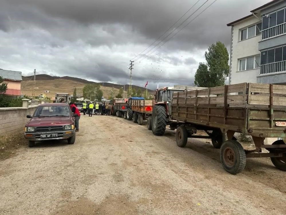 Bayburt'ta Çiftlere Reflektör Uyarısı