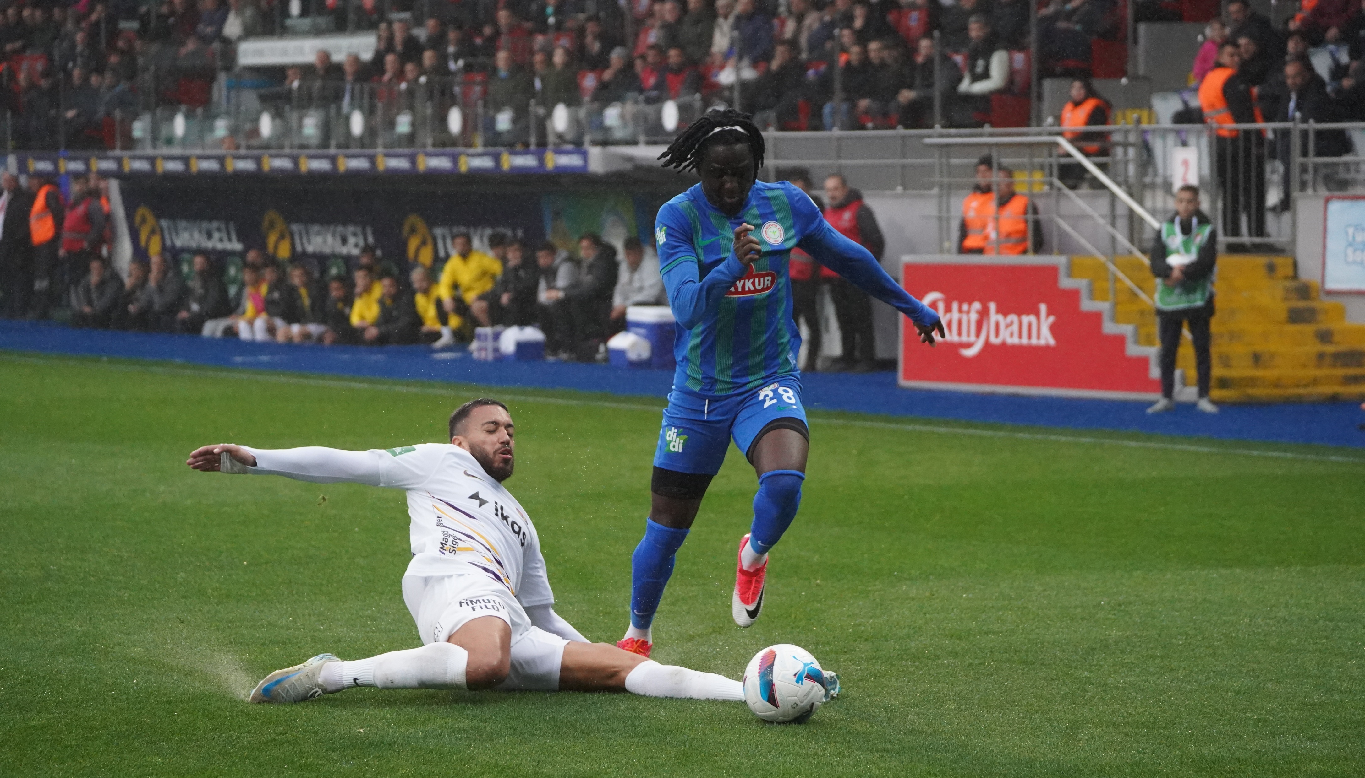 Ç.Rizespor Evinde 3 puanla rahatladı