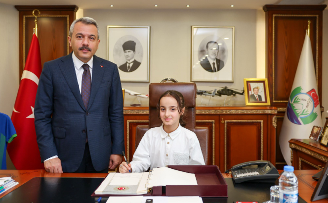 Vali Baydaş, Makamını Elif İclal Kazdal’a Devretti