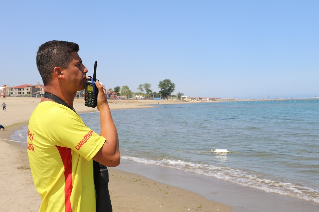 Sakarya Sahillerinde Bayram Nöbeti: 12 Boğulma Vakasına Müdahale Edildi, 15 Kayıp Çocuk Kurtarıldı