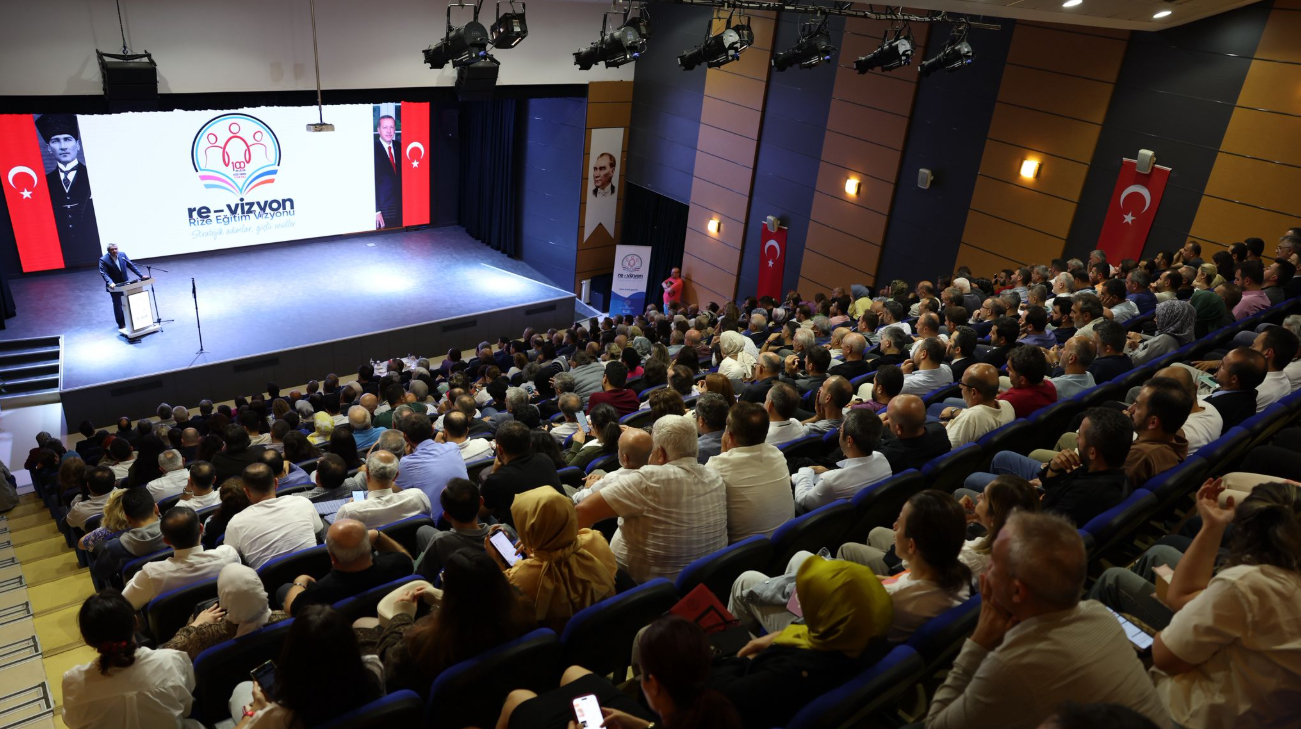 Rize’de RE-VİZYON Eğitim Stratejisi Tanıtım Programı Düzenlendi