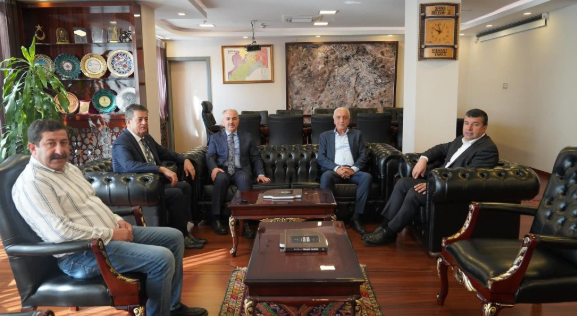 Rize Belediye Başkanı Rahmi Metin Şırnak'a çıkartma