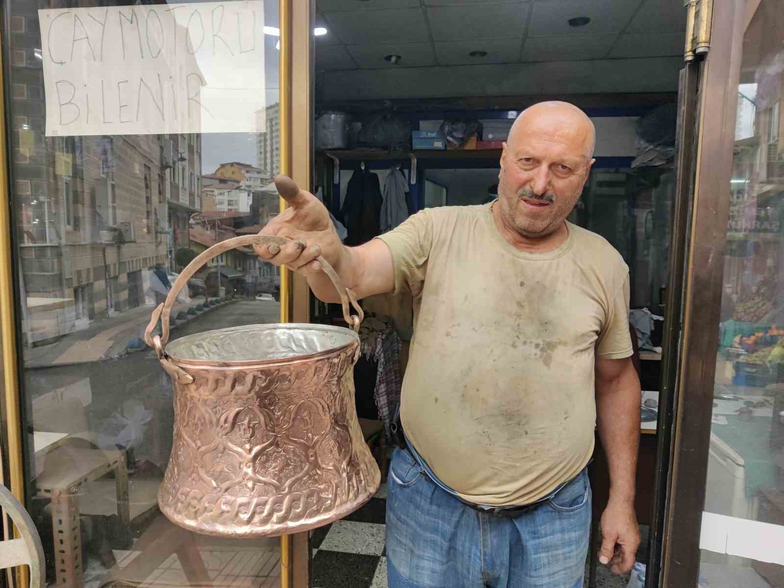 Rize’de Kaybolmaya Yüz Tutmuş Bir Zanaat: Bakır Parlatmanın Son Ustası