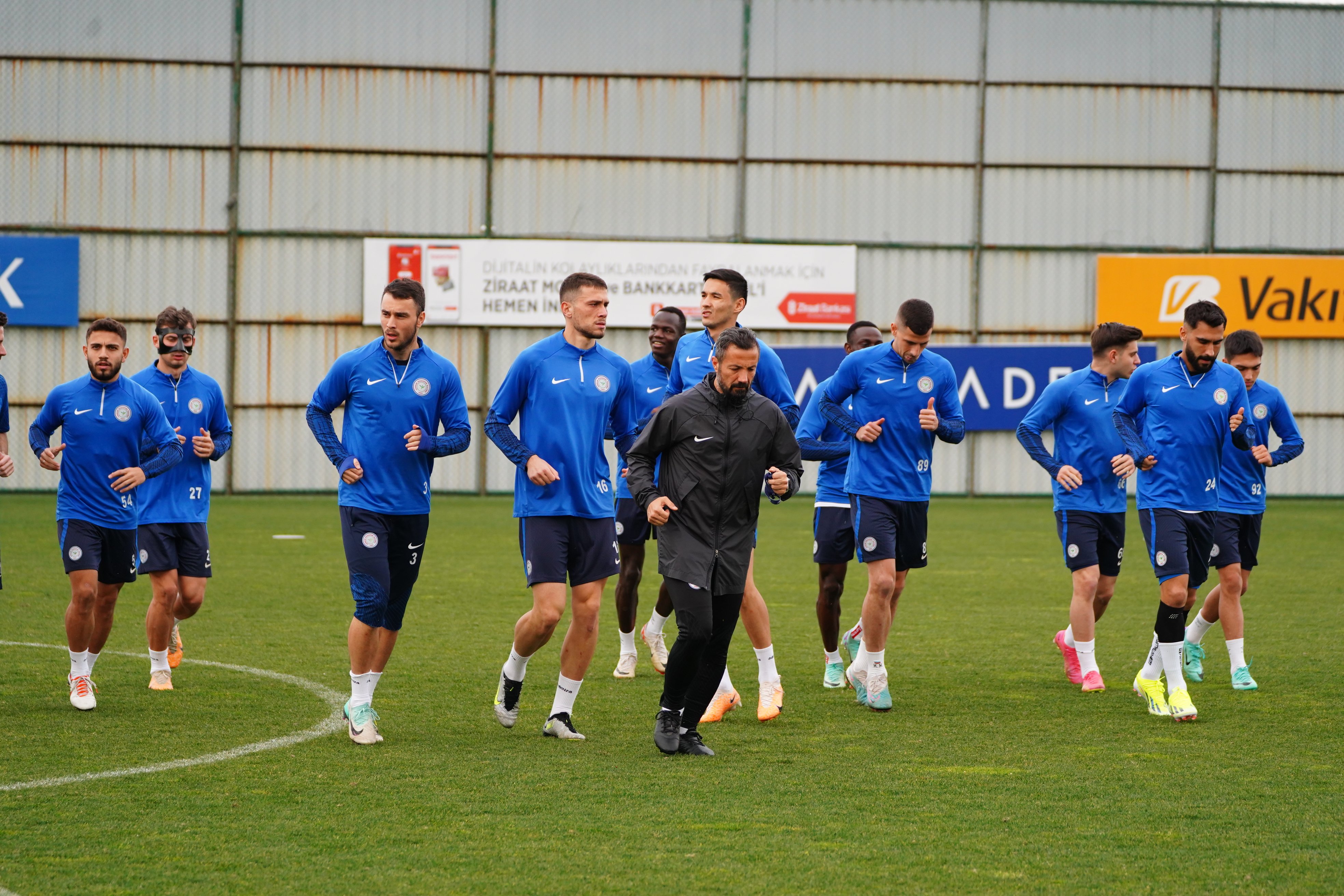 Çaykur Rizespor, Fenerbahçe Maçı Hazırlıklarına Başladı