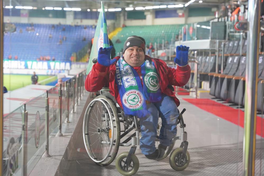 Çaykur Rizespor’un Genç Taraftarı Cengiz Köse’nin Stadyum Hayali Büyük Bir Tutkuya Dönüştü