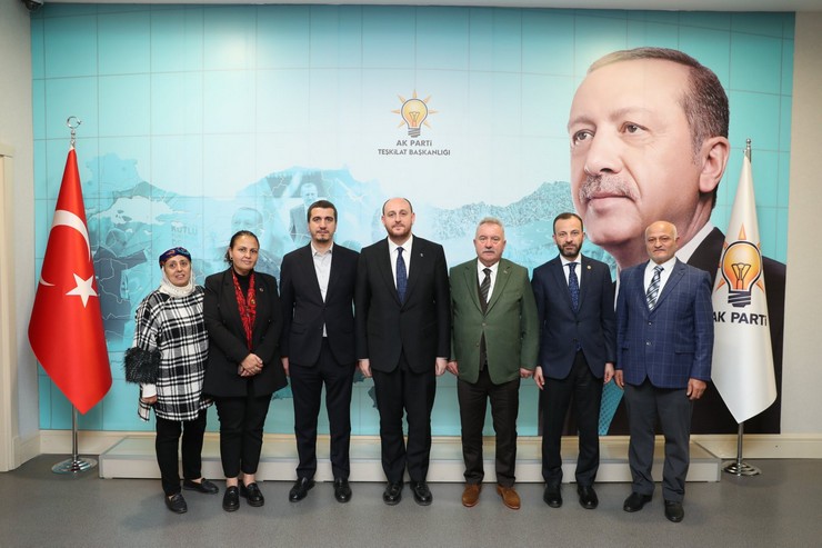 AK PARTİ HEMŞİN İLÇE BAŞKANLIĞINA BAYAN BİR İLÇE BAŞKANI ATANDI