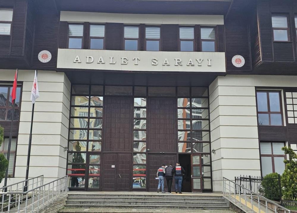Rize’de 7 Yıl 6 Ay Kesinleşmiş Hapis Cezası Bulunan Şahıs Yakalandı