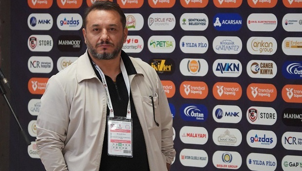 Kayseri maçı öncesi Rizesporda istifa