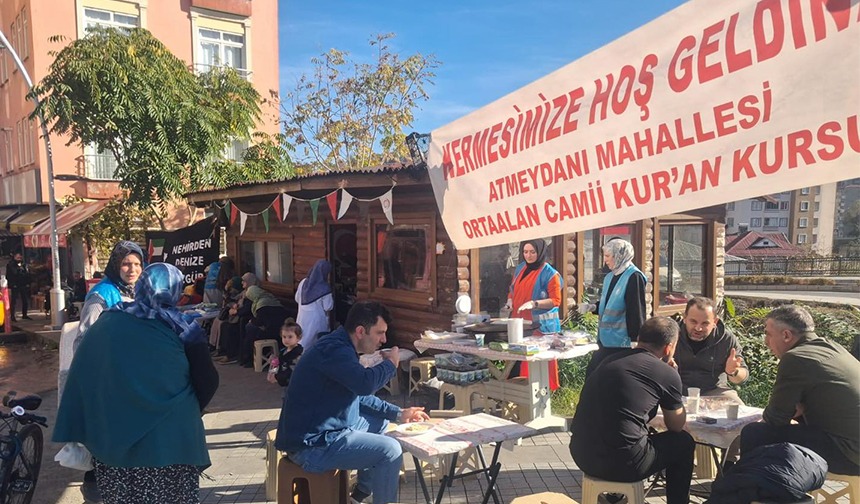 Rize’de “Hayır Çarşısı”na Büyük İlgi: Gazze İçin Gönüller Seferber Oldu