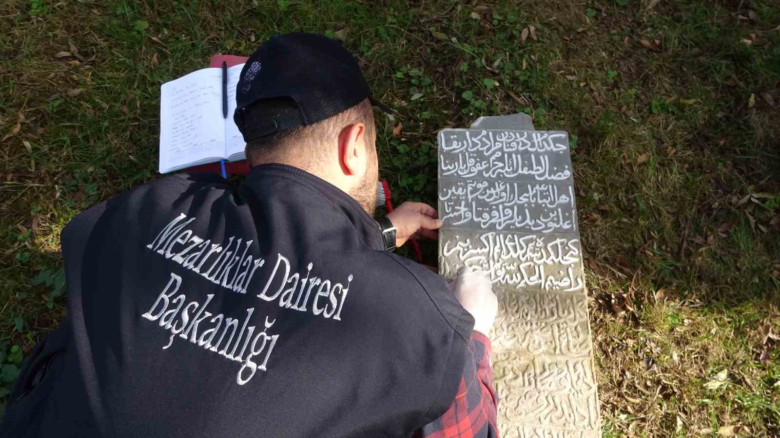 Trabzon’da Tarihî Mezar Taşları Karekodla Dijital Kayıt Altına Alınıyor