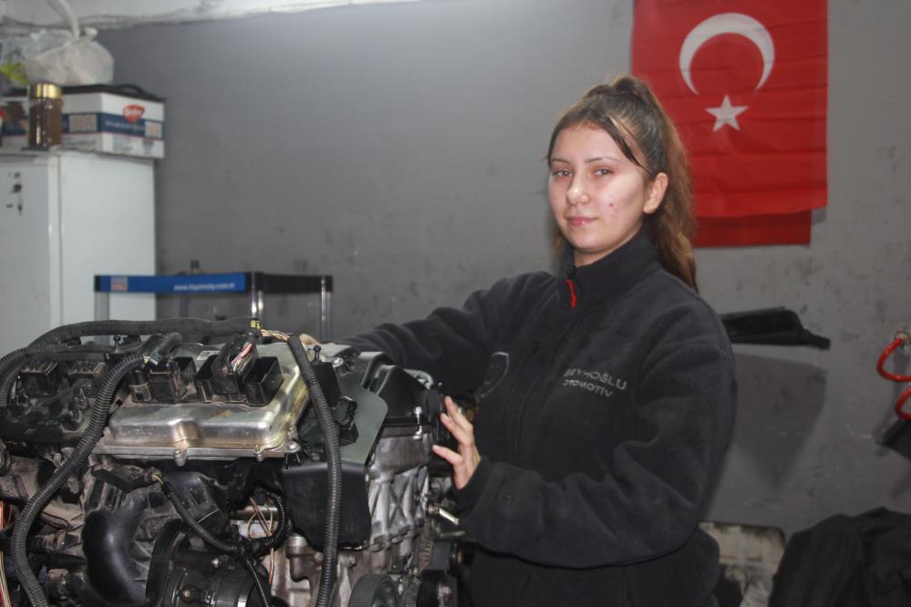 Ordu Sanayisinin Tek Kız Çırağı: 17 Yaşındaki Dilem, Hayalinin Peşinde Koşuyor
