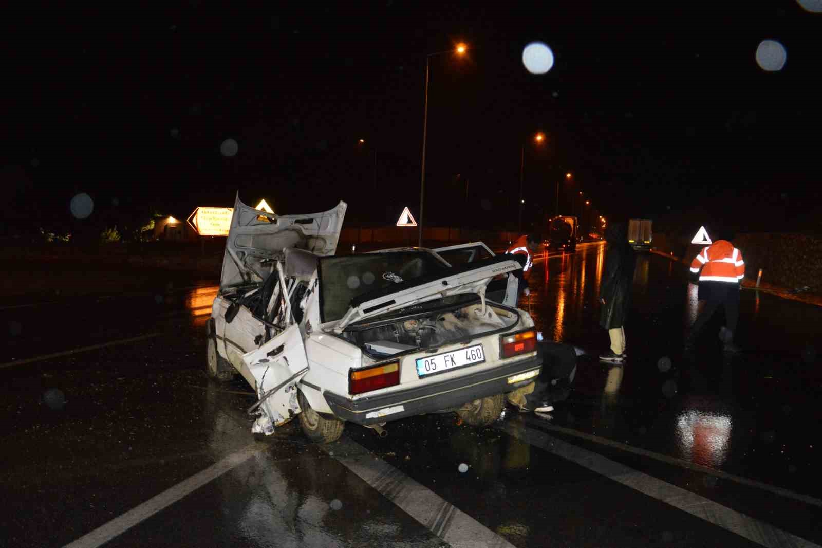 Samusun'da feci kaza , 4 yaralı