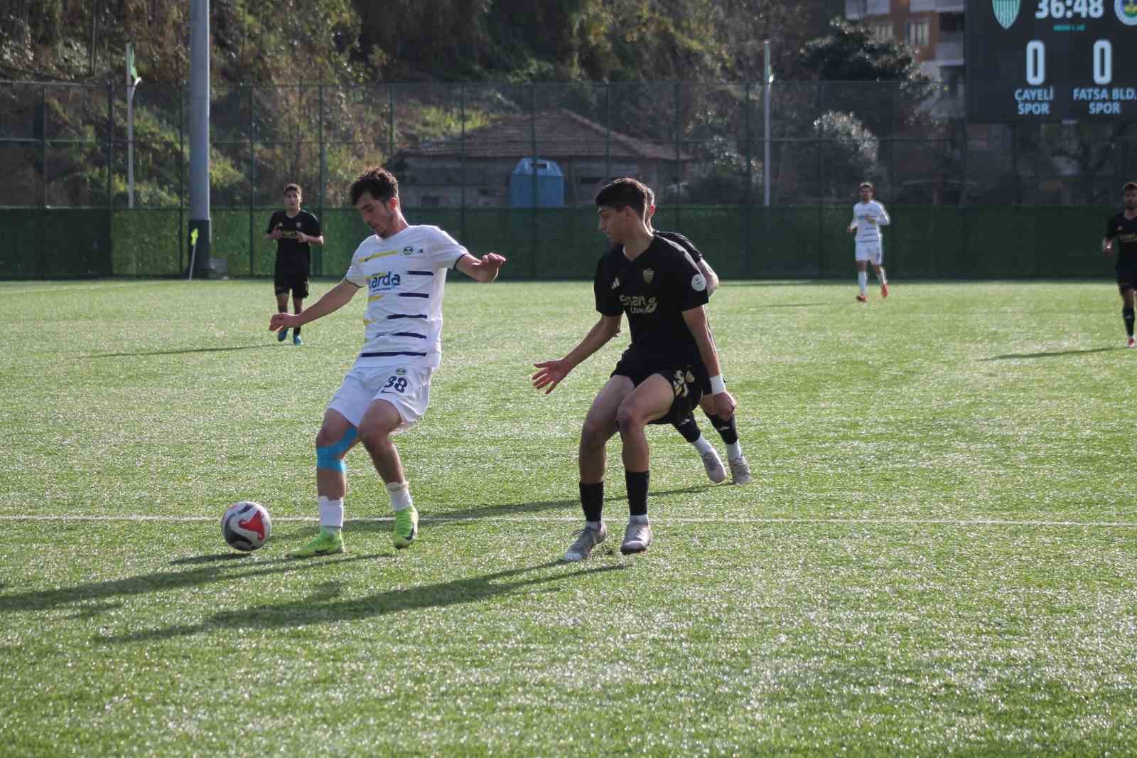 Çayelispor sahasında 1 puanla yetindi