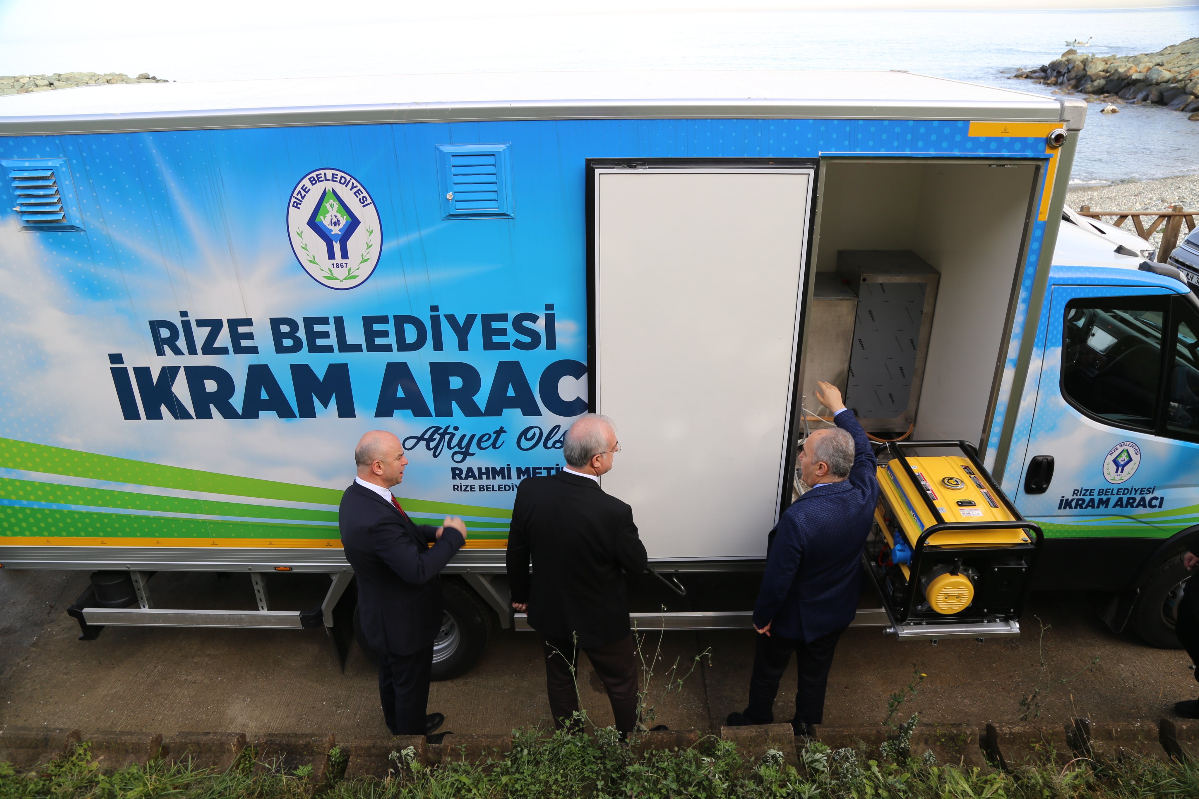 Rize Belediyesi hizmet filosunu yeni ikram aracıyla güçlendirdi