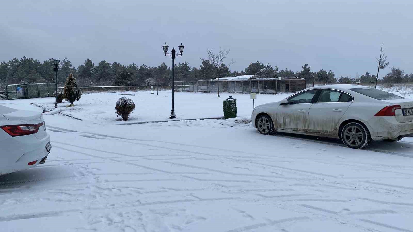 Kastamonu’da Yüksek Kesimlerde Kar Yağışı Etkili Oluyor
