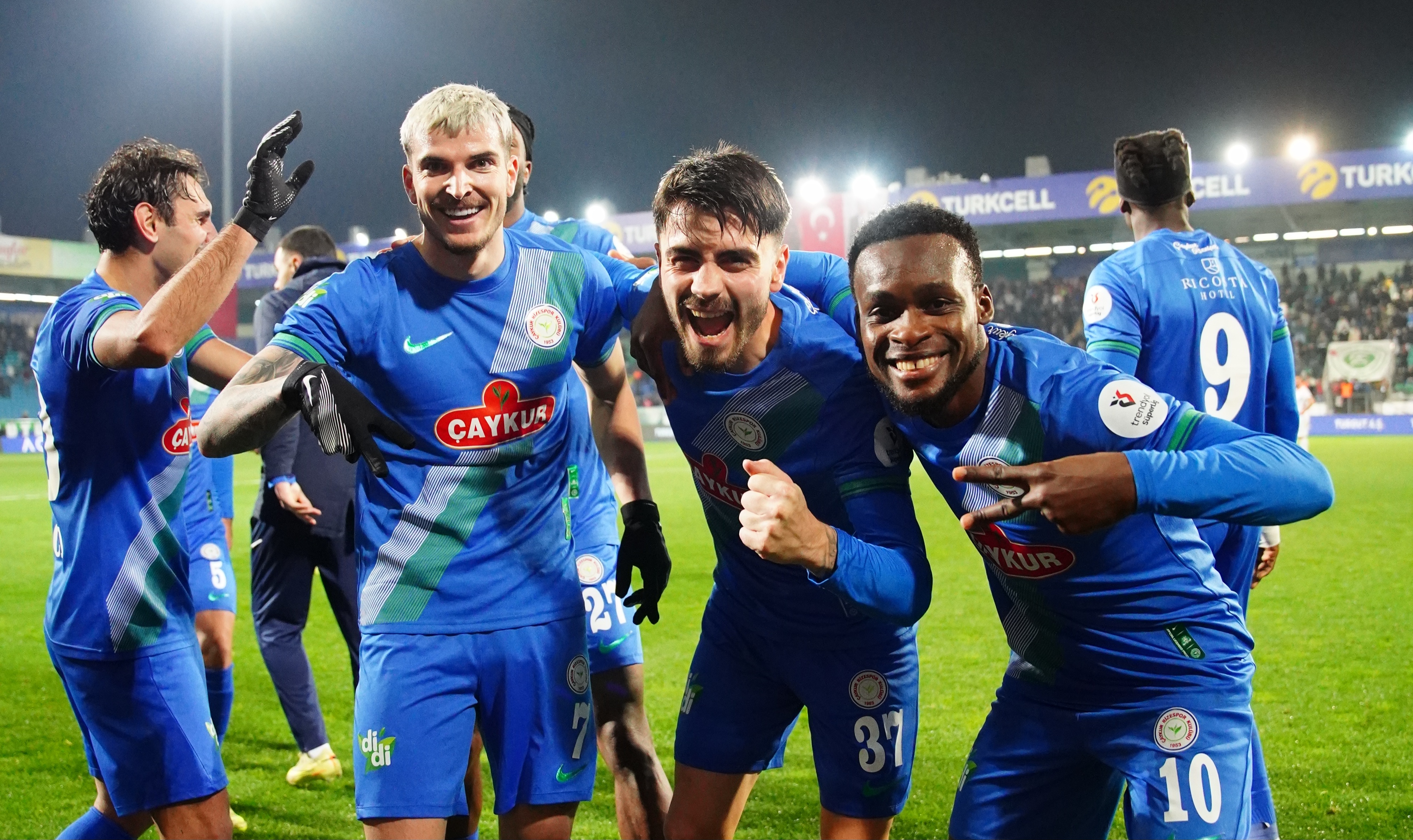 Ç.RİZEPSOR 1 PUANA RAZI OLDU