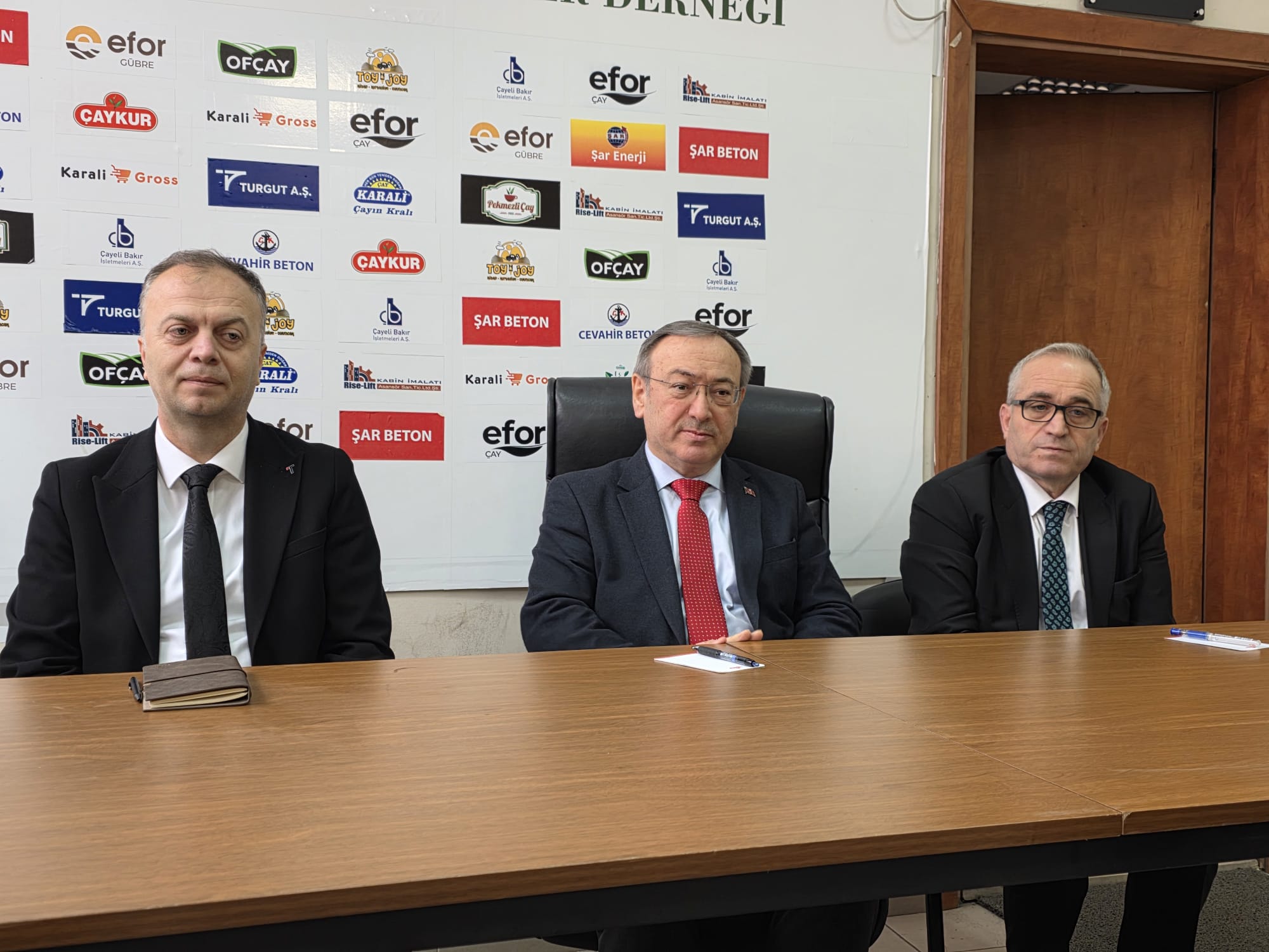 Yusuf Ziya Alim: "2025 Yılında 160 Bin Ton Da Kuru Çay Olarak Üretim Yapıldı"