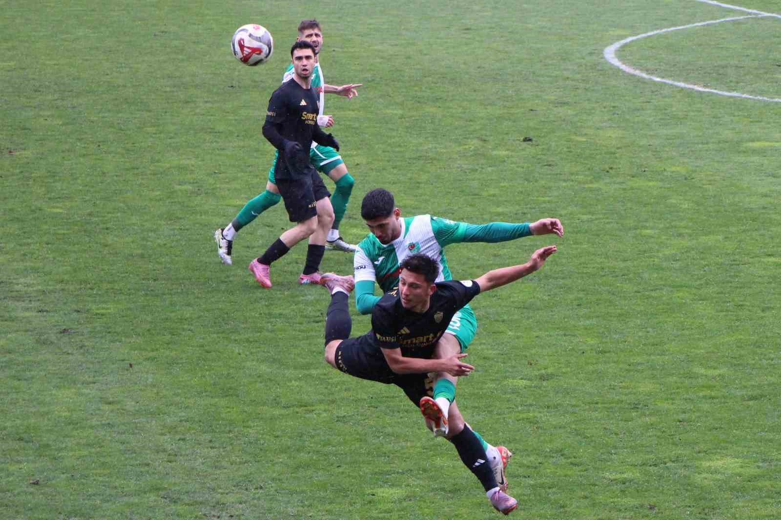 Çayelispor Deplasmanda Amasyaspor'a 2 - 0 mağlup oldu